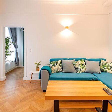 נואי סור סיין Loft A 2 Pas Des Champs Elysees Et De La Defense! מראה חיצוני תמונה